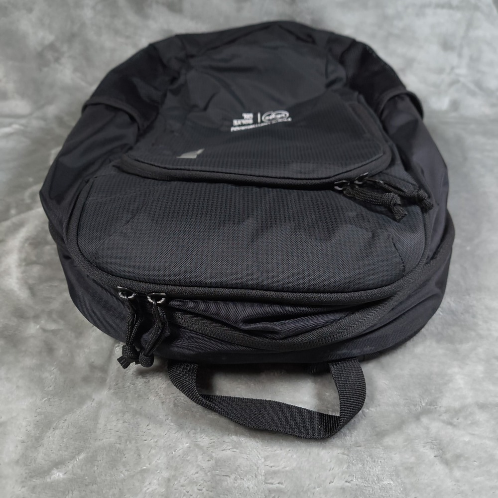 Thule Achiever Backpack Black 15in Laptop Travel Commuter Padded 24L Capacity - Picture 10 of 16